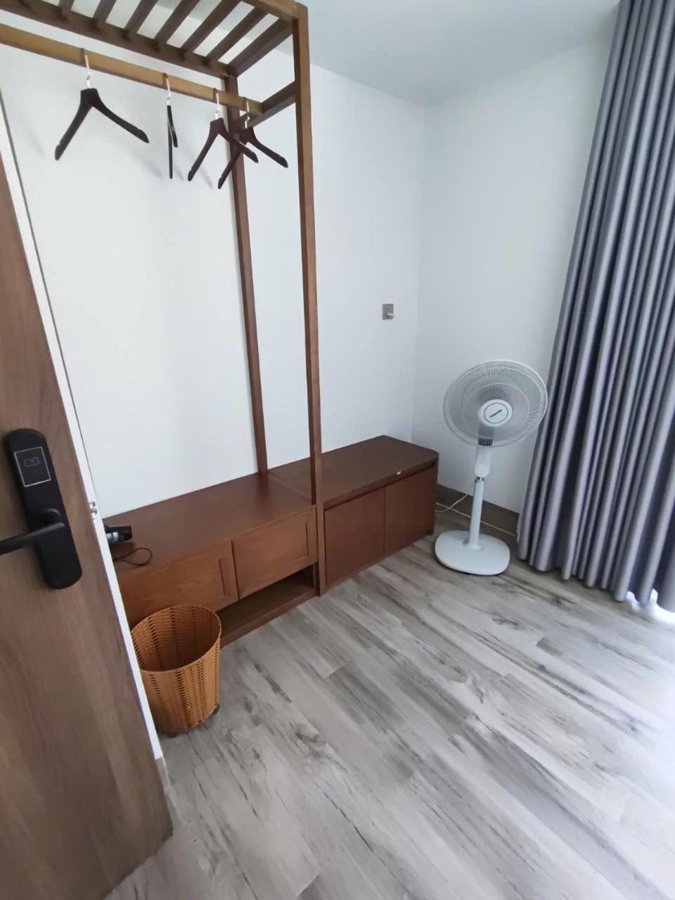 The Coral Homestay & Pub Tân Hiệ Cameră foto